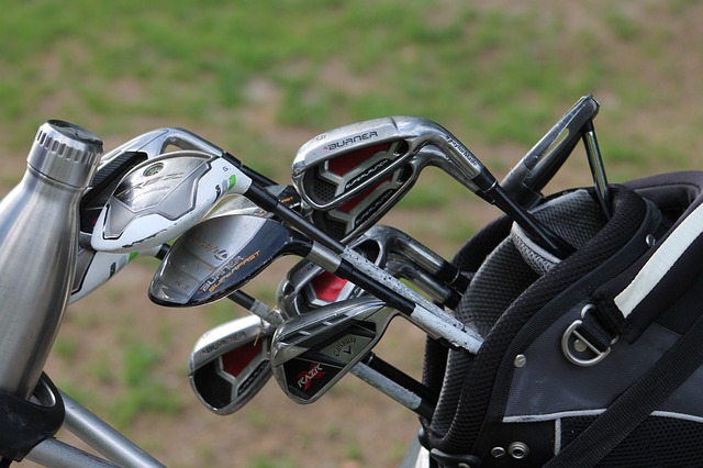 Basic golf clubs for beginners