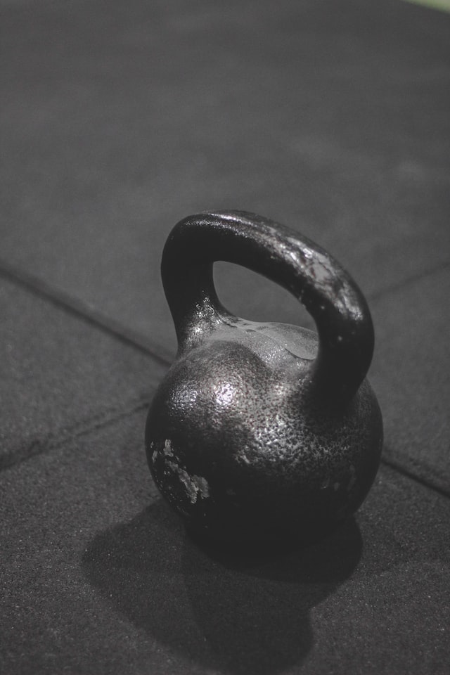 Transform your golf game with kettlebell golf workouts. Learn the secret to longer drives and lower scores, all with the help of a kettlebell workout.