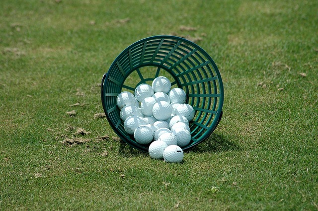 Range balls in a bucket